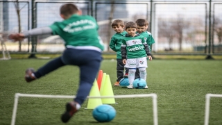 Türk futbolunun beşinci şampiyonu Bursaspor, yıldız yetiştiriyor
