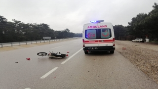 Çanakkale’de kamyonete çarpan motosikletin sürücüsü yaşamını yitirdi