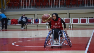 Tekerlekli Sandalye A Milli Kadın Basketbol Takımı’nda hedef Paris Paralimpik Oyunları