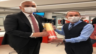 Ciğerciler Derneği, Turizm Bakanı Ersoy’u ”kırmızı dipli mumla” Kırkpınar’a davet etti