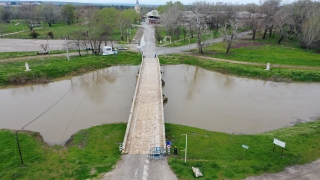Edirne’de sağanağın ardından debisi yükselen Tunca Nehri için ”sarı alarm” verildi