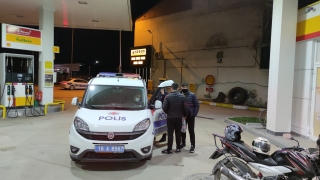 İnegöl ilçesinde kısıtlama saatlerinde akaryakıt istasyonuna gelen 6 kişiye 18 bin 900 lira ceza