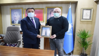 Balıkesir’de DEVA Partisi’nden istifa eden 2 kişi AK Parti’ye geçti