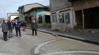Gölpazarı ilçesinde sokak sağlıklaştırma ve restorasyon çalışmaları yapılıyor