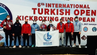 Bağcılar Belediyesi sporcuları, Türkiye Açık Kick Boks Avrupa Kupası’nda 6 madalya kazandı
