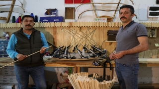 Hobi olarak başladılar, 20 ülkeye ”ok gövdesi” ihraç ediyorlar