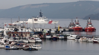 ABD sahil güvenlik gemisi ”USCGC Hamilton” Çanakkale Boğazı’ndan geçişine başladı