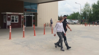 Hırsızlık suçundan aranan kişi, İnegöl’de uygulamada yakalandı