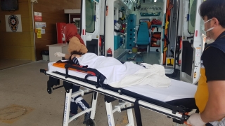 Bursa’da balkondan düşen 2 yaşındaki çocuk yaralandı