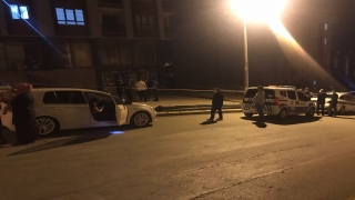 Kocaeli’de bir inşaatın temelinde toprak kayması yaşanması nedeniyle yanındaki bina tahliye edildi