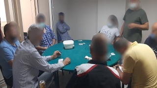 Balıkesir’de kumar oynatılan dernek lokali mühürlendi