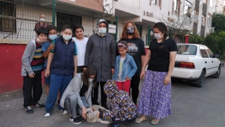Kocaeli’de hafif ticari aracın yavru köpeği ezdiği anlar güvenlik kamerasında