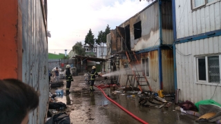 Kocaeli’de hurda deposunda çıkan yangın söndürüldü
