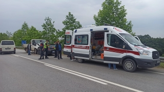 Kocaeli’de kamyonet ile otomobil çarpıştı: 5 yaralı