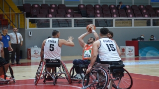 Tekerlekli Sandalye Basketbol Süper Ligi playoff çeyrek final müsabakaları Yalova’da başladı