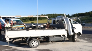 Kuzey Marmara Otoyolu’nda kamyonet tıra çarptı: 1 ölü, 1 yaralı