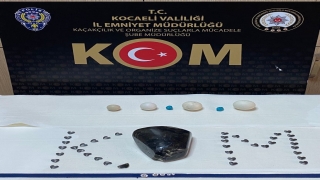 Kocaeli’de bir araçta tarihi eser ele geçirilmesine ilişkin 4 kişiye adli işlem uygulandı