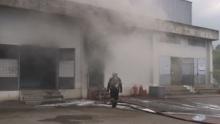Kocaeli’de depoda çıkan yangın söndürüldü