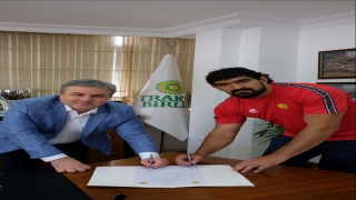 Trakya Birlik Spor Kulübü başpehlivan Koç ile sözleşmesini uzattı