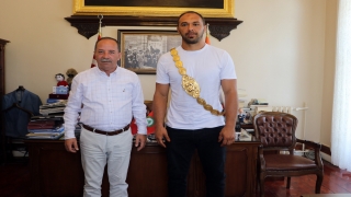 Başpehlivan Ali Gürbüz’ün hedefi altın kemerin ebedi sahibi olmak