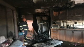 Gelibolu’da yangın çıkan iki katlı ev kullanılamaz hale geldi