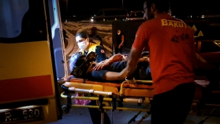 Bursa’da bariyerlere çarpan motosikletteki 2 kişi ağır yaralandı