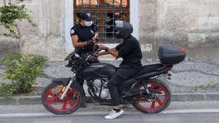 Edirne’de motosiklet sürücülerine yönelik kask farkındalığı denetimi gerçekleştirildi