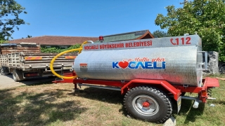 Kocaeli Büyükşehir Belediyesinden Kandıra’daki kırsal mahallelere su tankeri desteği
