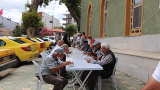 Bilecik’in Pazaryeri İlçe Belediyesi 5 bin kişiye aşure ikram etti