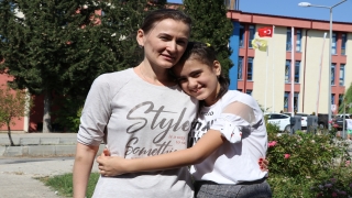 Küçük Melike, Rus annesi gibi piyano çalabilmek için yetenek sınavında ter döktü