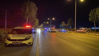 Sakarya’da motosiklet bariyerlere çarptı: 1 ölü, 1 yaralı