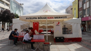 Edirne’de Türk Kızılay tarafından kan bağışı kampanyası düzenlendi