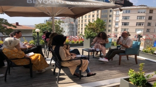 Beyoğlu’nda ’Her Semte Bir Kütüphane’ projesi, okuyucuyla yazarları bir araya getirmeye başladı