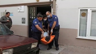 Bursa’da kız arkadaşı tarafından bıçaklandığı iddia edilen kişi ağır yaralandı