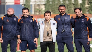 Emre Belözoğlu, Medipol Başakşehir’de ilk antrenmanına çıktı