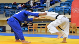 Bilecik’te iller arası ”Ümitler Mix Judo” müsabakaları yapıldı