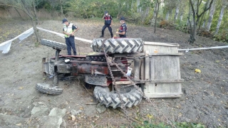 Bilecik’te devrilen traktörün sürücüsü öldü
