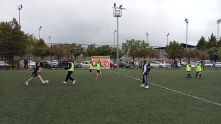 Gölcük’te kız futbolcular turnuvada mücadele etti