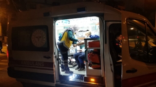 Kocaeli’de iki otomobilin çarpıştığı kazada 3 kişi yaralandı