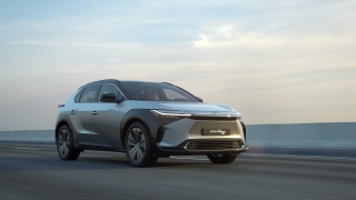 Toyota elektrikli aracı bZ4X’i tanıttı