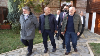 Eski bakanlar Müezzinoğlu ve Işık Edirne’de tarihi alanları gezdi