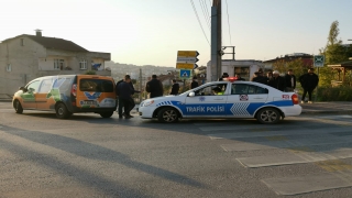 Çayırova’da hafif ticari aracın çarptığı yaya yaralandı