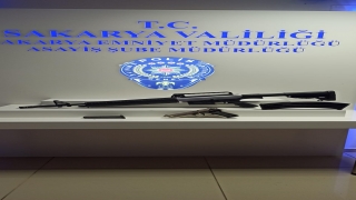 Adapazarı’nda düğün konvoyunda havaya ateş açan 2 şüpheli yakalandı