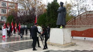 Bursa ve çevre illerde Öğretmenler Günü kutlandı 