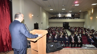 Edirne Valisi Canalp, Meriç ilçesinde öğretmenlerle bir araya geldi