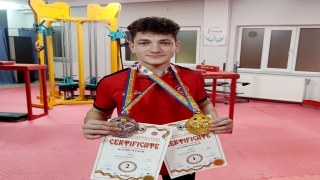 Milli sporcu Yıldız Erkekler Dünya Bilek Güreşi Şampiyonu oldu