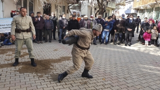 Çanakkale Savaşları kahramanı Seyit Onbaşı vefatının 82. yılında kabri başında anıldı