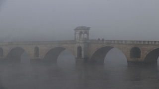 Edirne’de Meriç Nehri etrafında sis etkili oldu