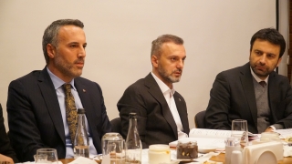 AK Parti Genel Başkan Yardımcısı Kandemir, Sakarya’da parti yöneticileriyle buluştu