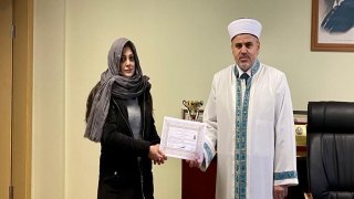 Gürcistanlı kadın Mudanya’da Müslüman olup ”Meryem” ismini aldı